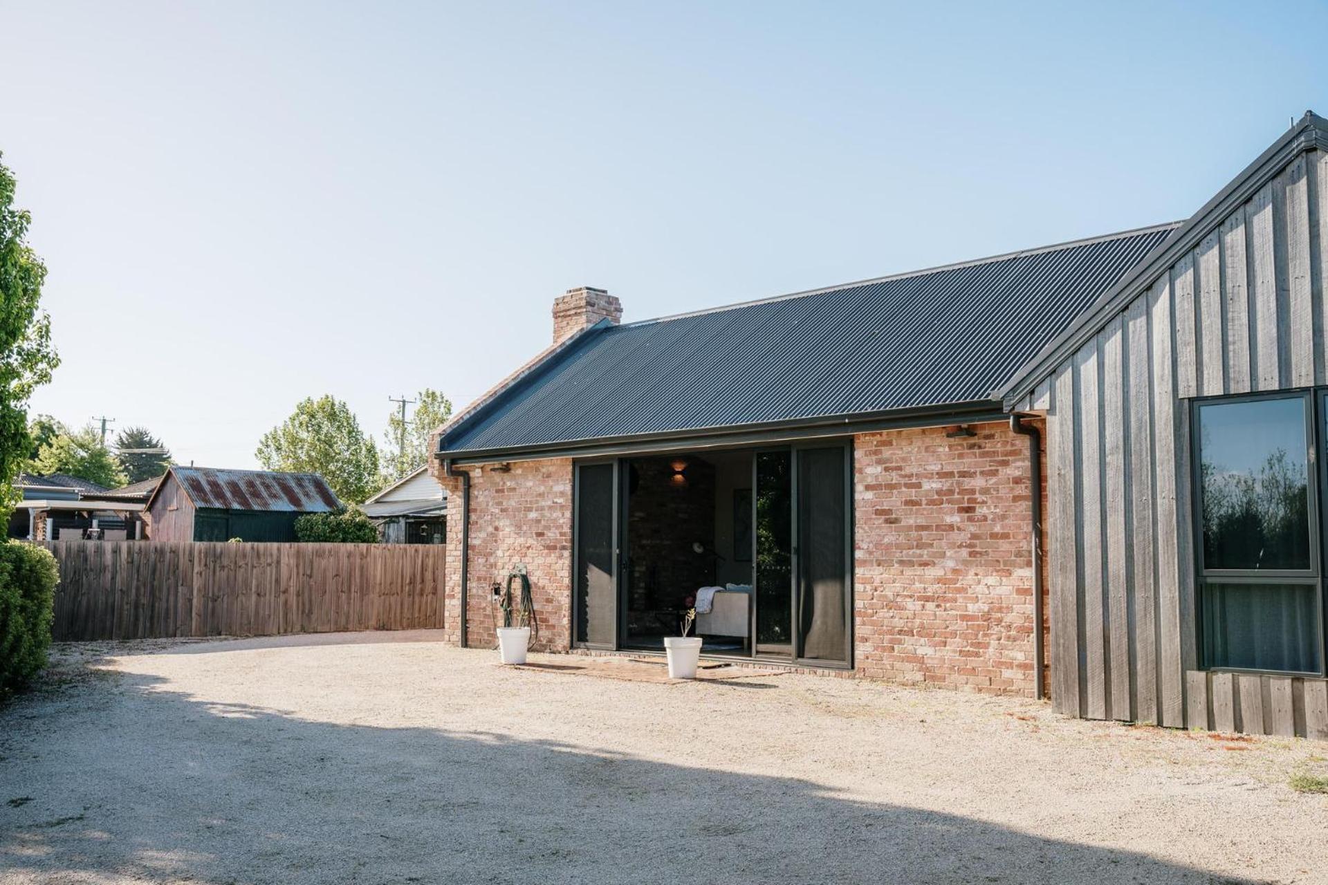 Embracing Evandale Villa Exterior photo