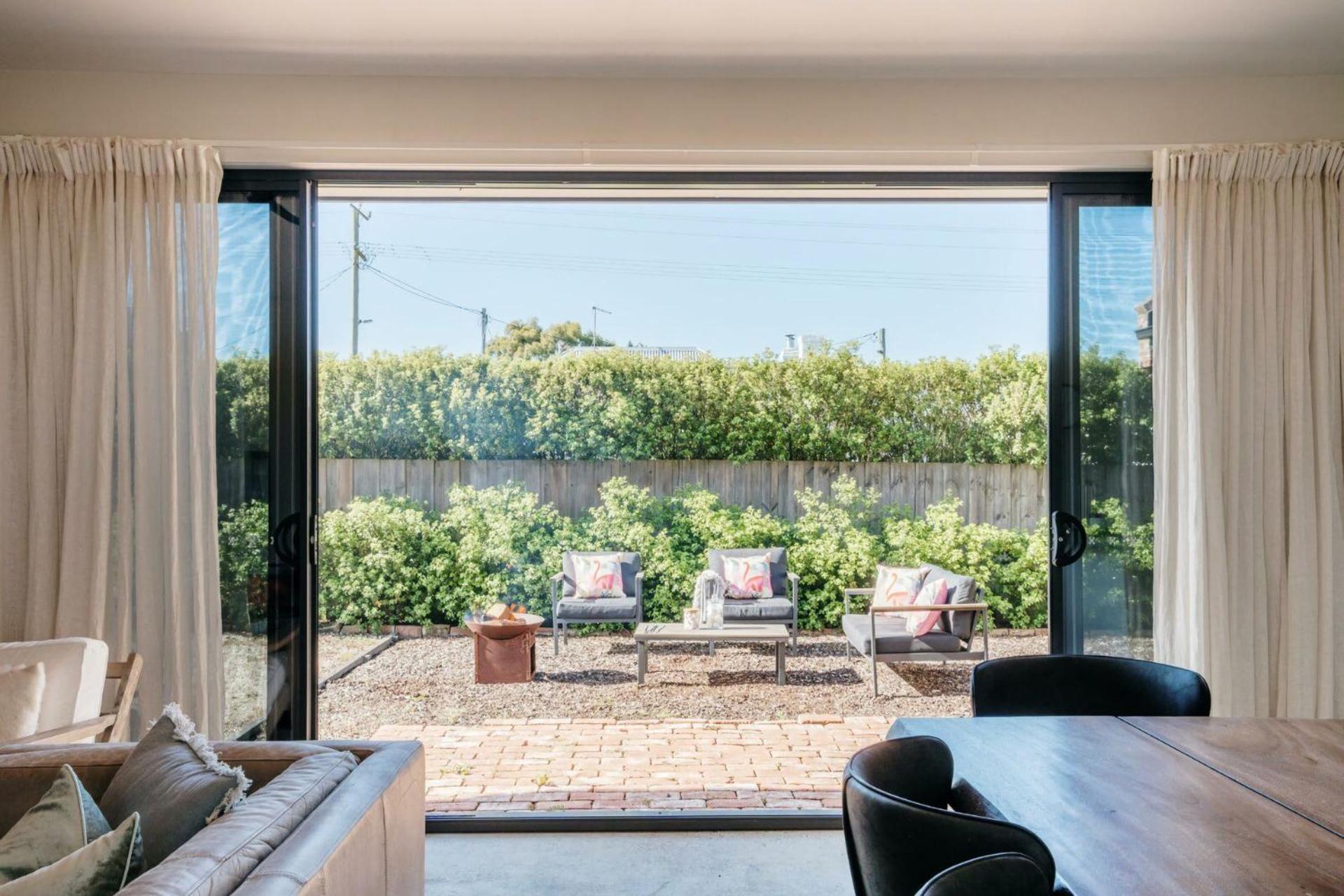 Embracing Evandale Villa Exterior photo